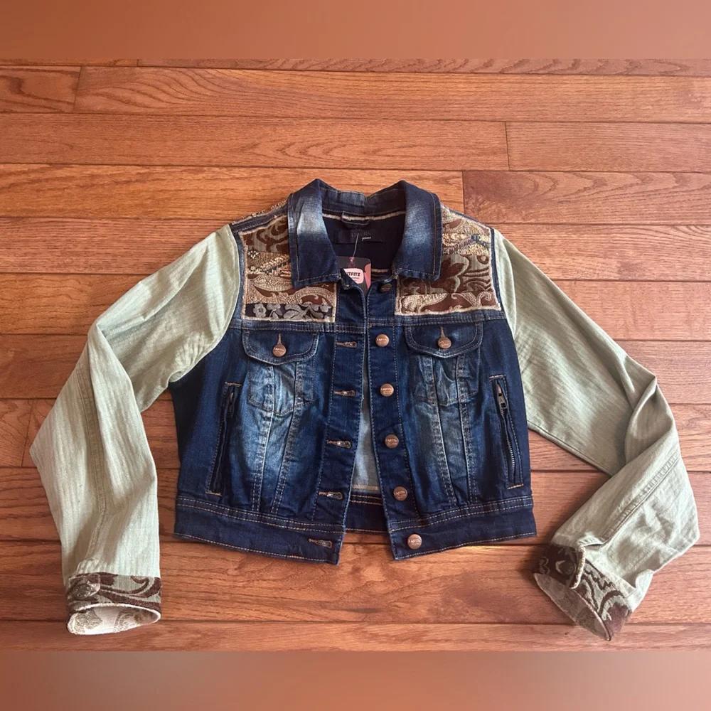 Whimsigoth tapestry patchwork denim jacket - Picture 12 of 15